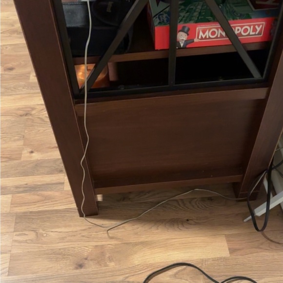 Tv stand - Picture 2 of 2